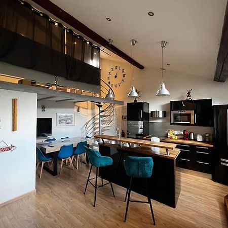 Pepite Rare 8 Personnes Au Coeur Battant Du Vieux Lyon Apartment Екстериор снимка