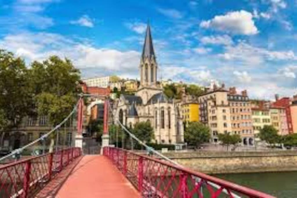 Pepite Rare 8 Personnes Au Coeur Battant Du Vieux Lyon Apartment Екстериор снимка