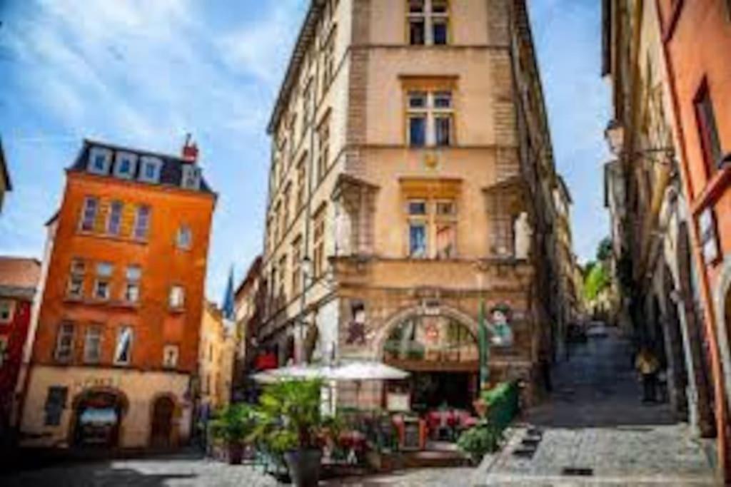 Pepite Rare 8 Personnes Au Coeur Battant Du Vieux Lyon Apartment Екстериор снимка